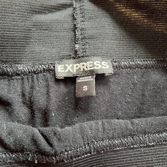 Express skirt - Picture 2 of 3